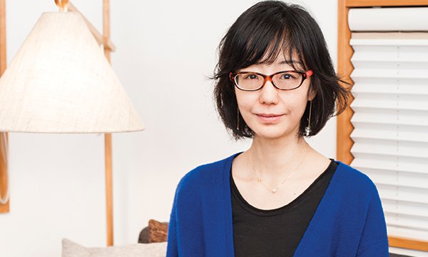 Hiromi Kawakami Biography